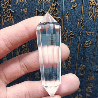 Natural Quartz Crystal Healing Stone